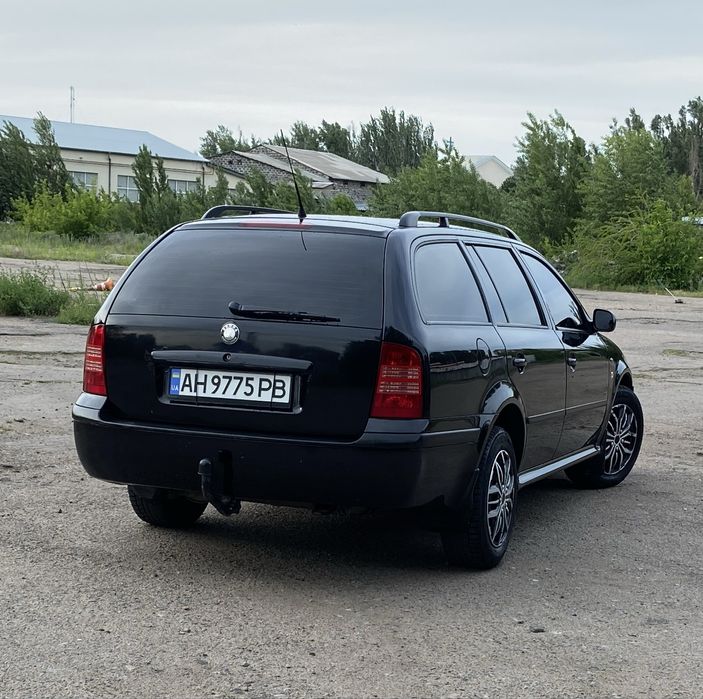 Продам Шкоду тур 1.6