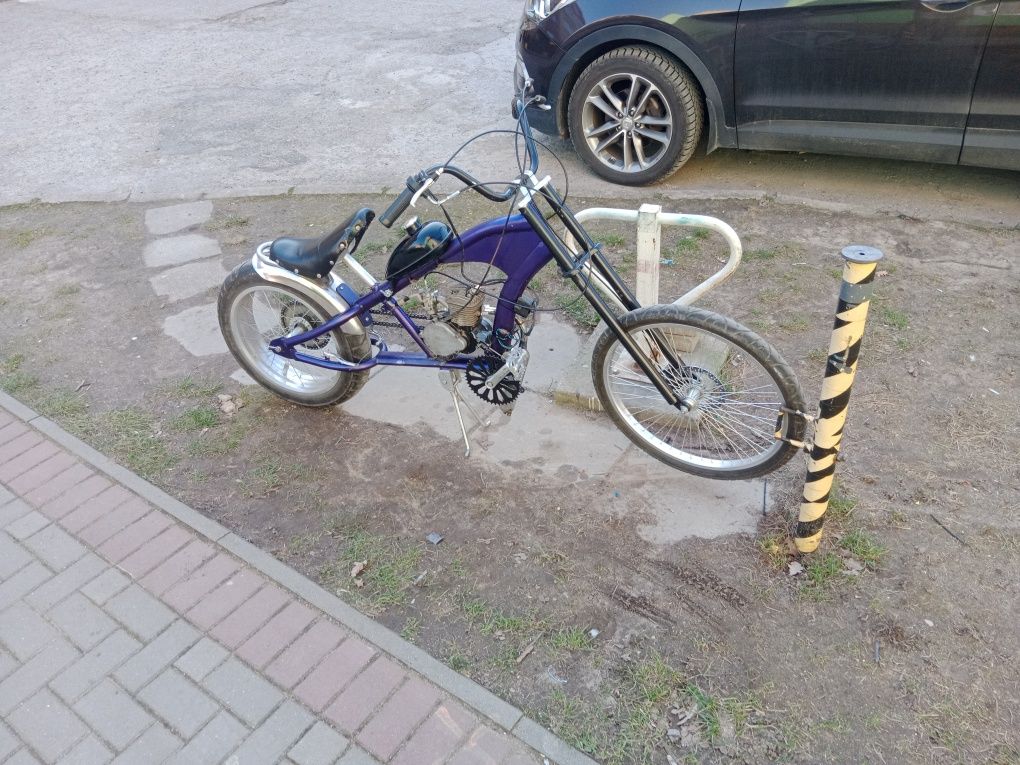 Rower chopper z silnikiem