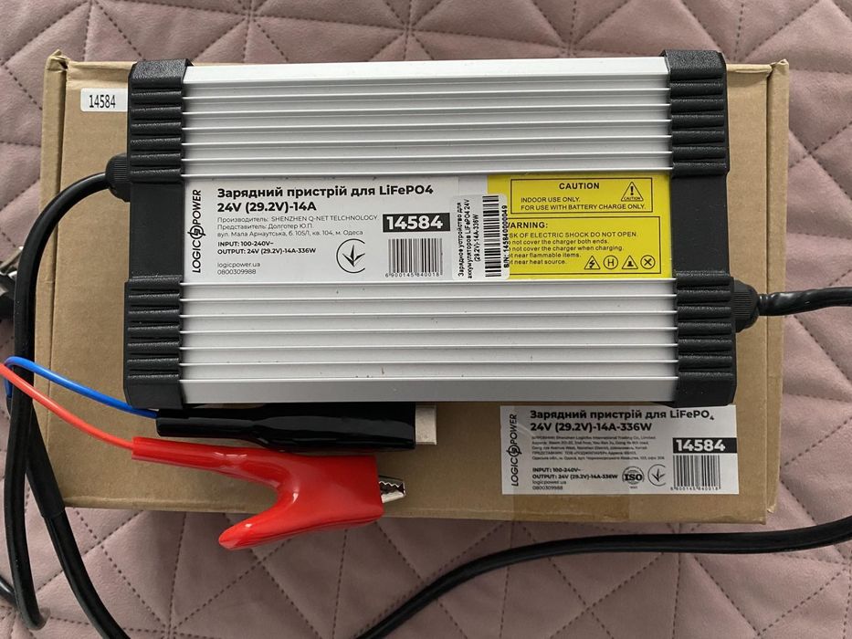 Продам акамулятор LiFePo4   24w/1.382wat.
Зарядни