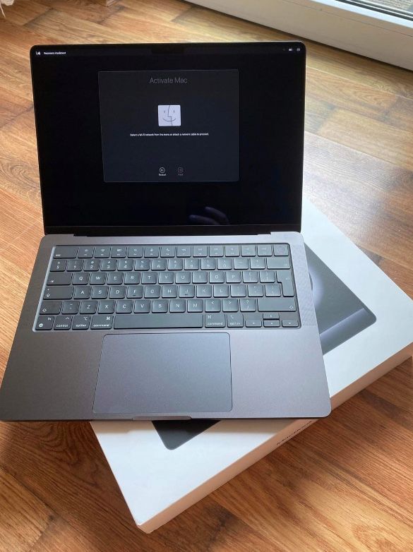 Macbook 14” M3 Pro 18gb/512gb - zamienie na 16”