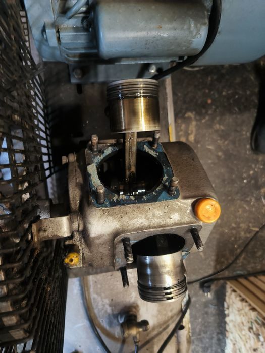 Ремонт компресорів, ремонт компрессоров, обслуговування, виїзд.