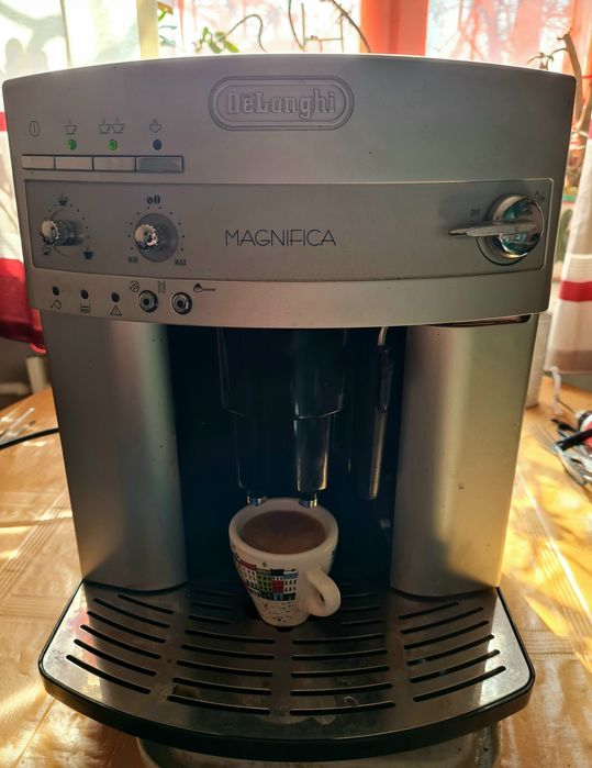 Кавомашина Delonghi MAGNiFICA