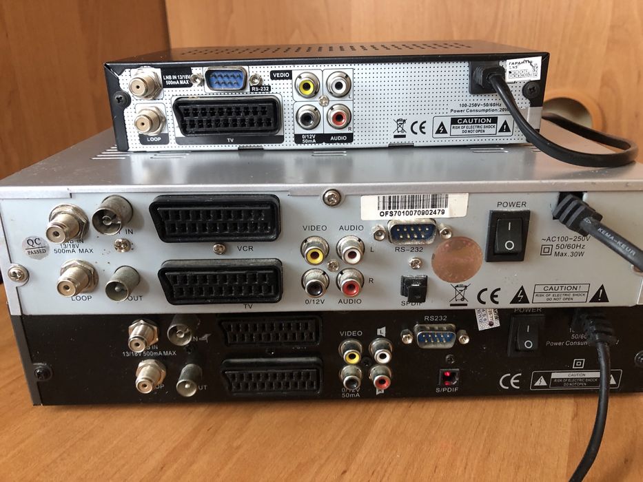 Супутникові тюнера  Qsat 350, Openfox 7010, Globo 7010 A plus