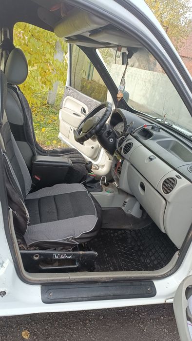 Продам сімейне авто рено кенго 1, дизель 1,5 2004року