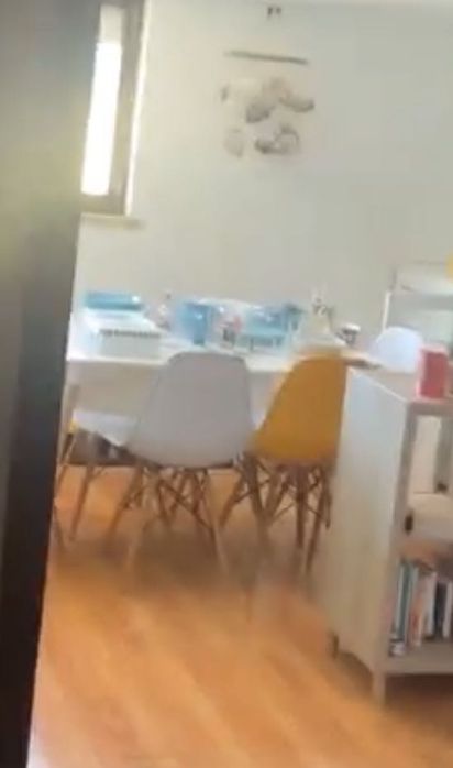 4 cadeiras do ikea cada