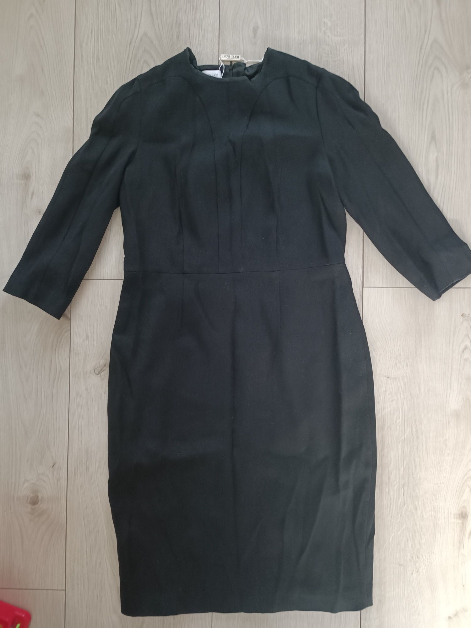 Czarna sukienka damska elegancka Deni Cler r.44