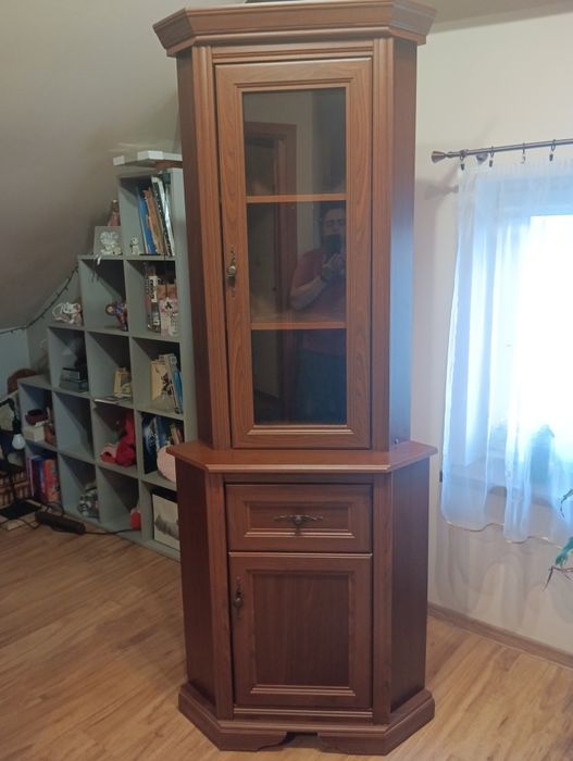 Sprzedam witrynę narożną