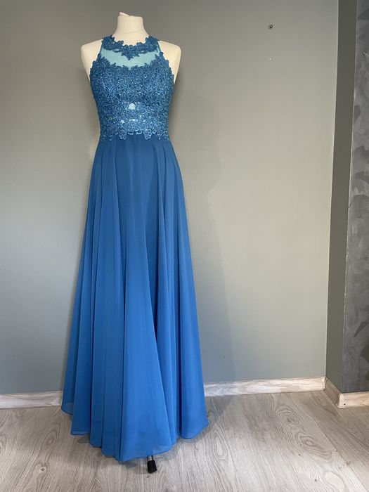 Dluga sukienka wieczorowa ma studniówke