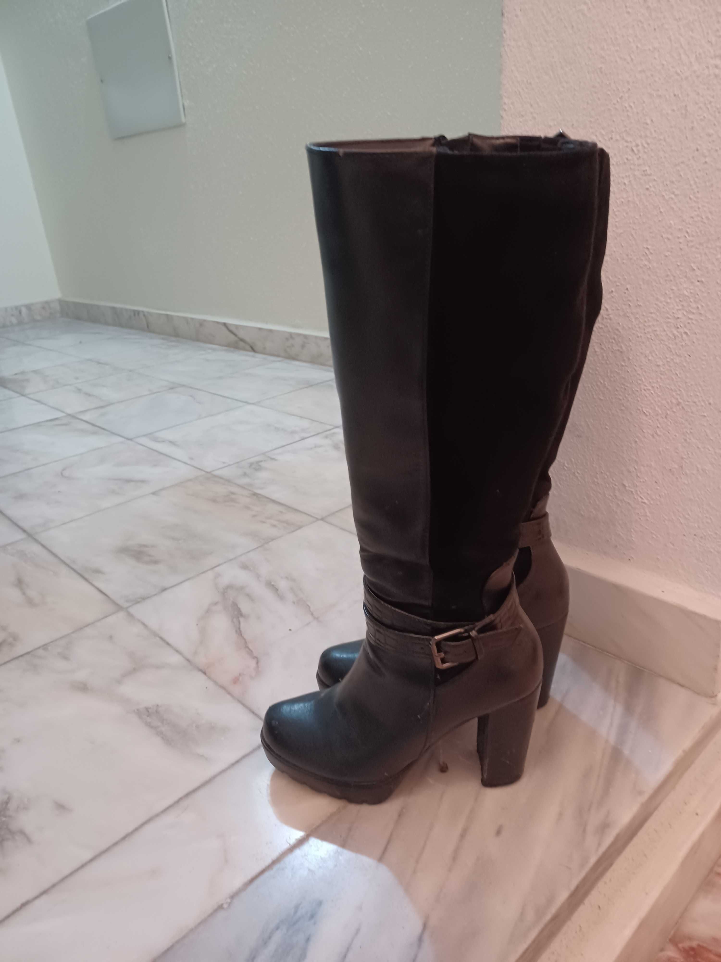 Botas pretas n°37