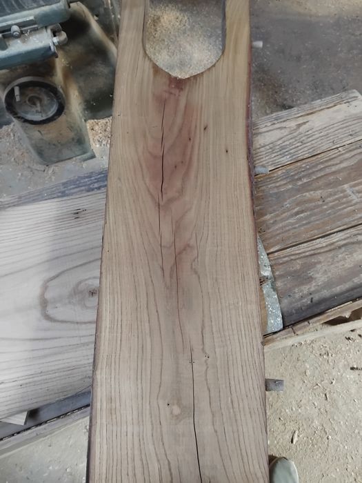 Fundos e aduelas de tonéis de madeira de castanho