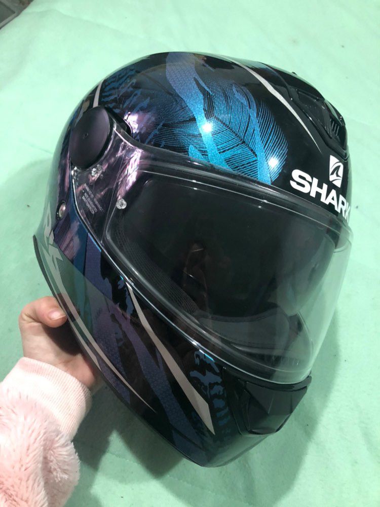 Capacete Shark e luvas Fox