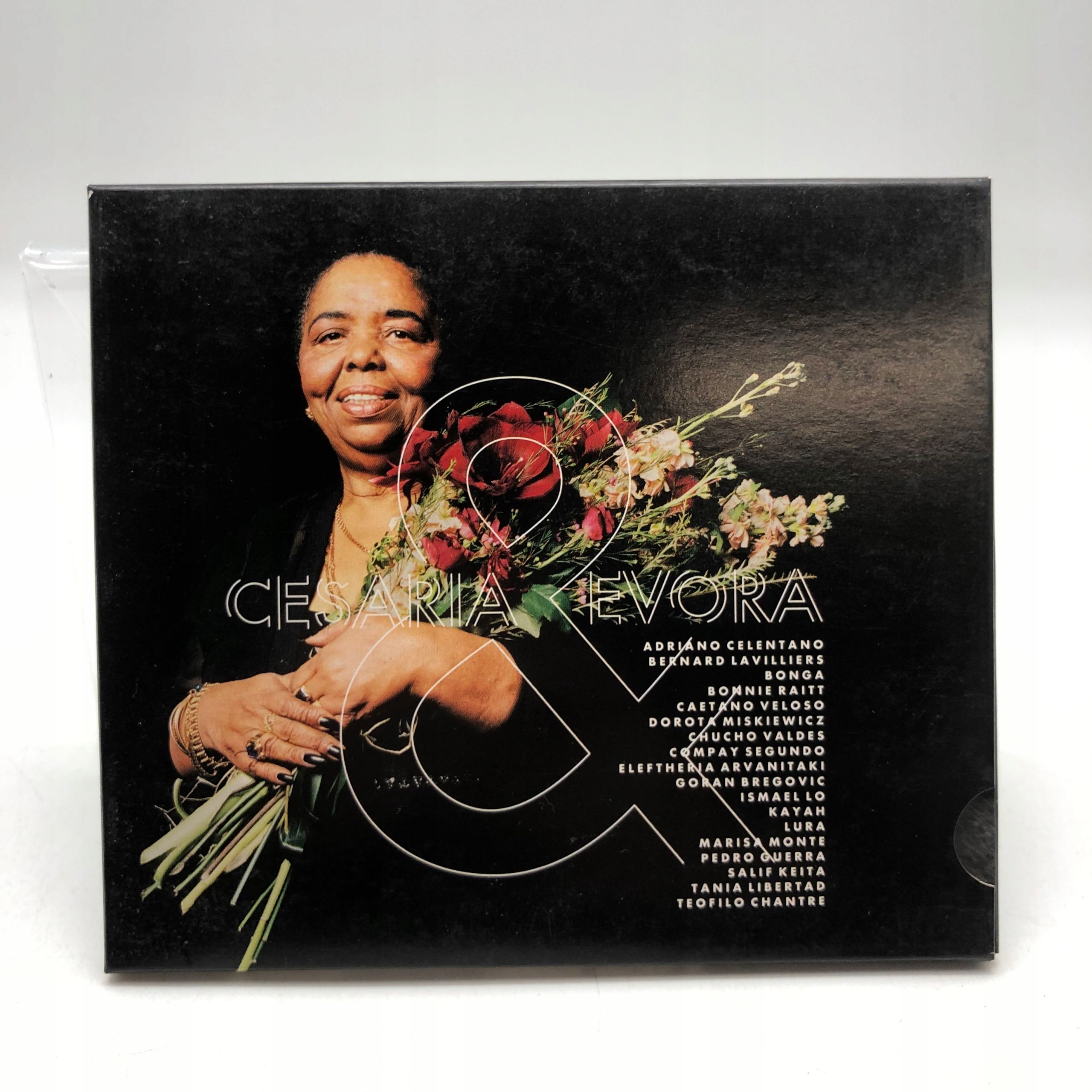 cd - cesaria evora - & ... 2010