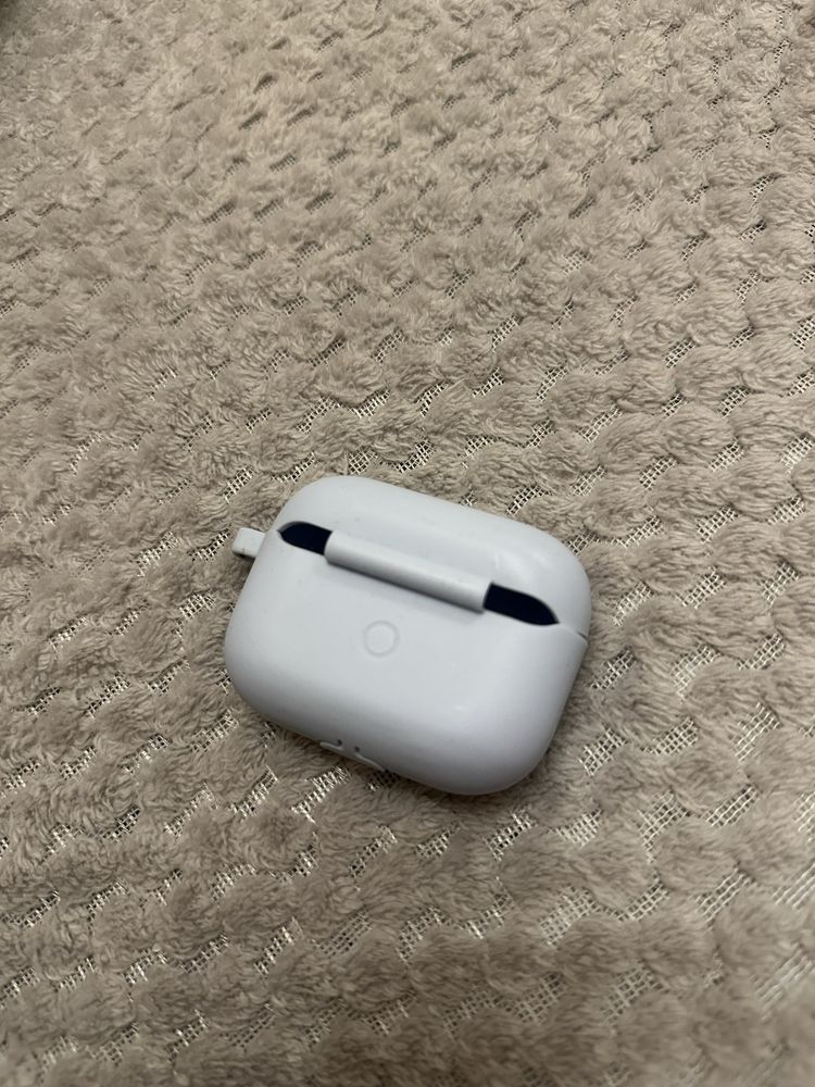 чохол на Airpods pro