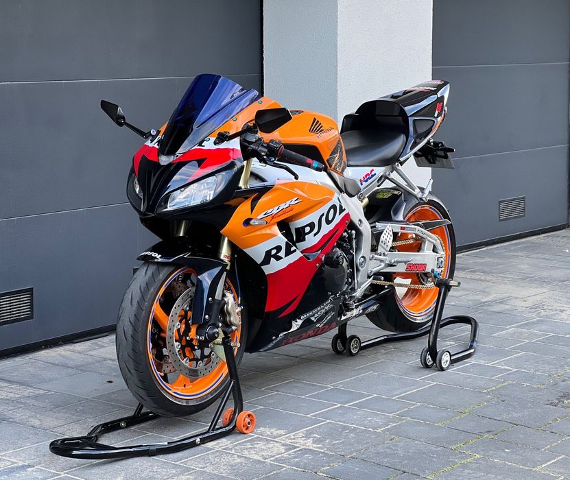 Honda CBR Oryginalne limitowane malowanie Repsol 2007