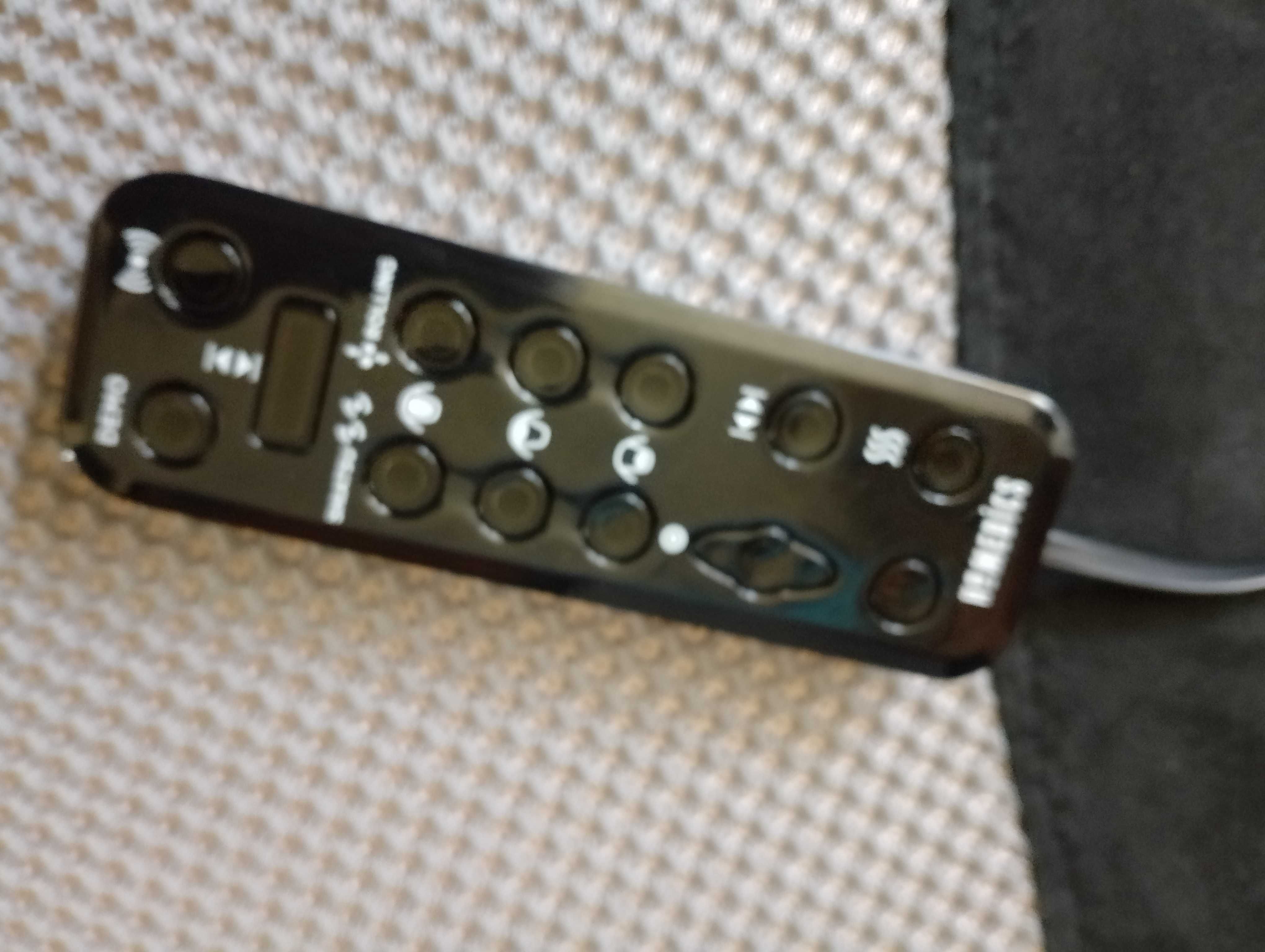 hOmedics Mata 3D do masazu Shiatsu biura nakladka na fotel z pilotem