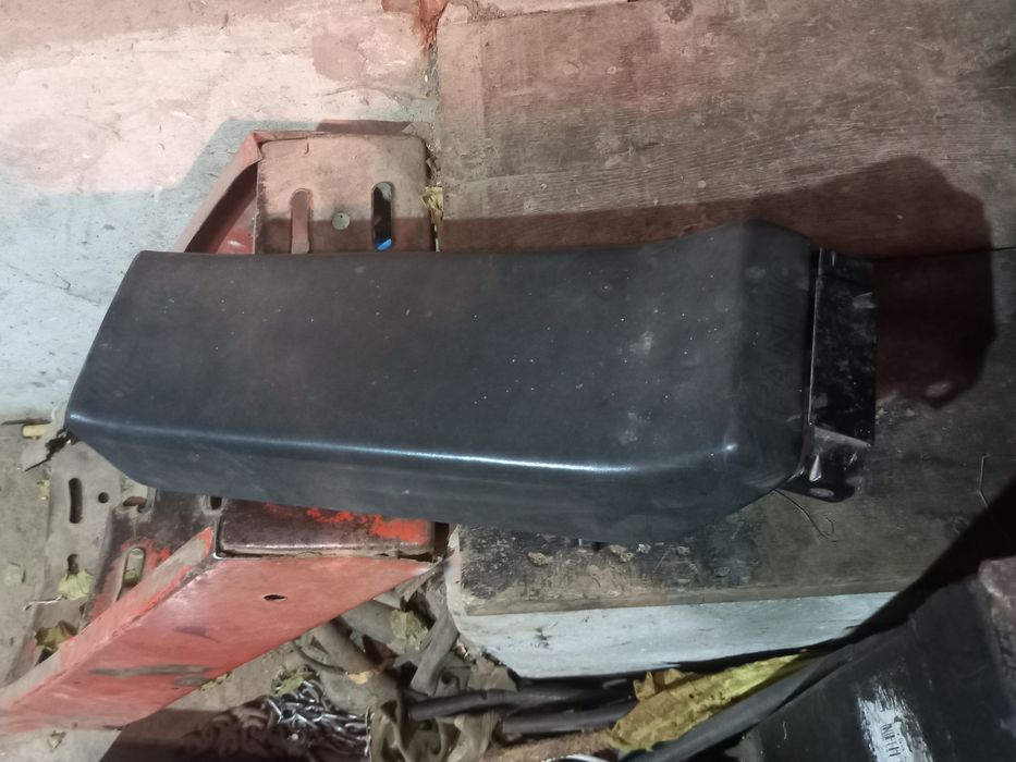 Сідушка моторолера. Fantic