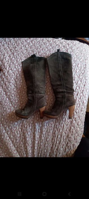 Botas de cano e salto alto, caqui/camel - 36 - Bershka