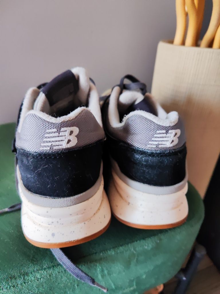 Adidasy New balance