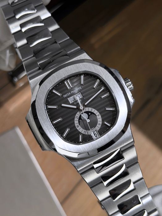 Patek Philippe Nautilus 5726/1A-001