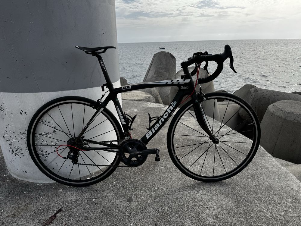 BICICLETA BIANCHI C2C 928 - tamanho 52