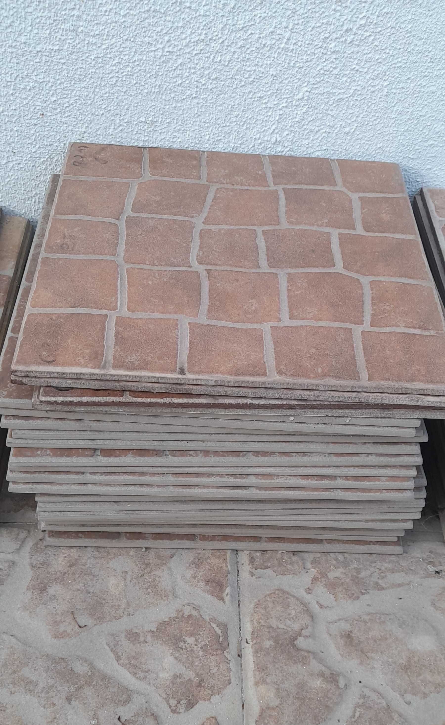 mosaicos 33x33cm estilo calçada castanha