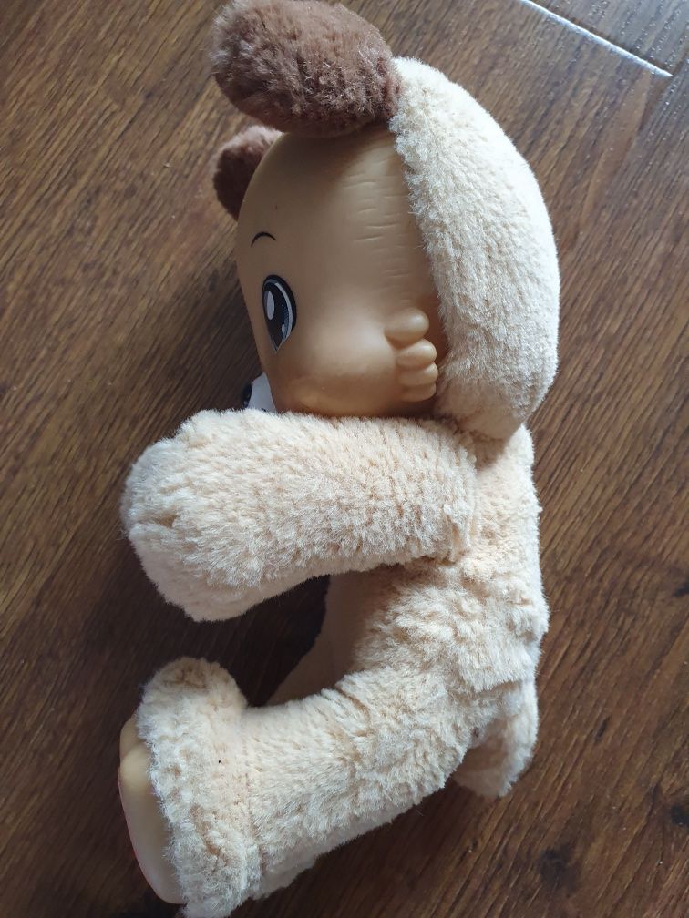 Piesek jasnobrązowy z łapkami i ciemno brązowymi uszami Zoopy Babies