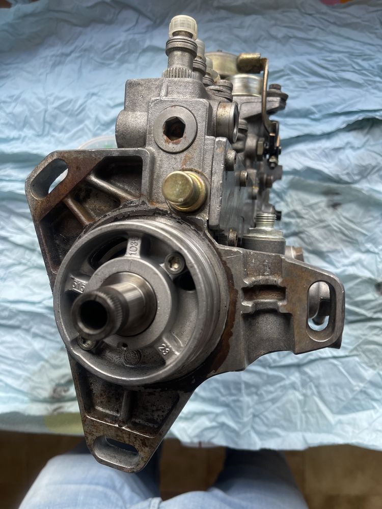 Bomba injetora preparada OM602