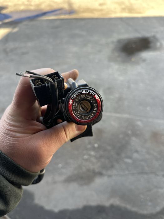 Kawasaki Ninja zx10r запчасти имобилайзер с коптютером замками ключём