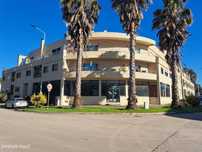 Loja C/307m2 e Garagem oportunidade única na Madalena, Vila Nova de...