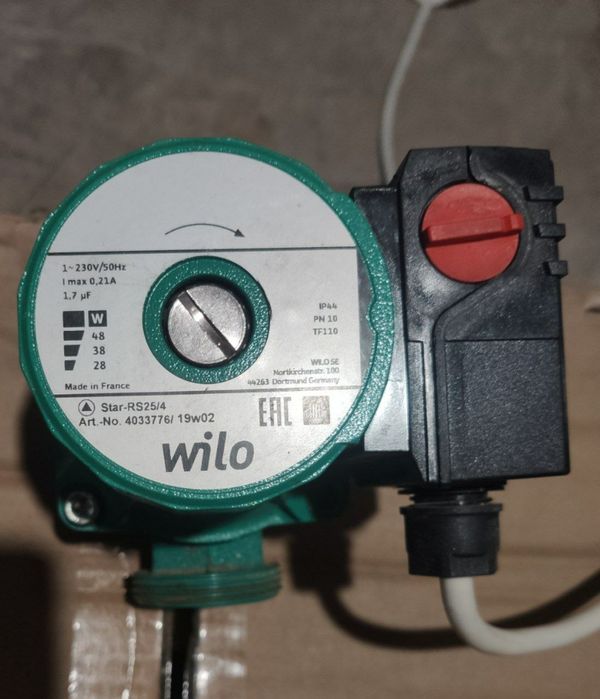 Циркуляційний водяний насос Wilo