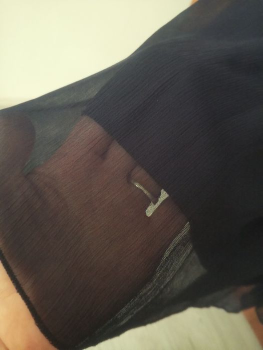 Elegancka sukienka w rozmiarze M