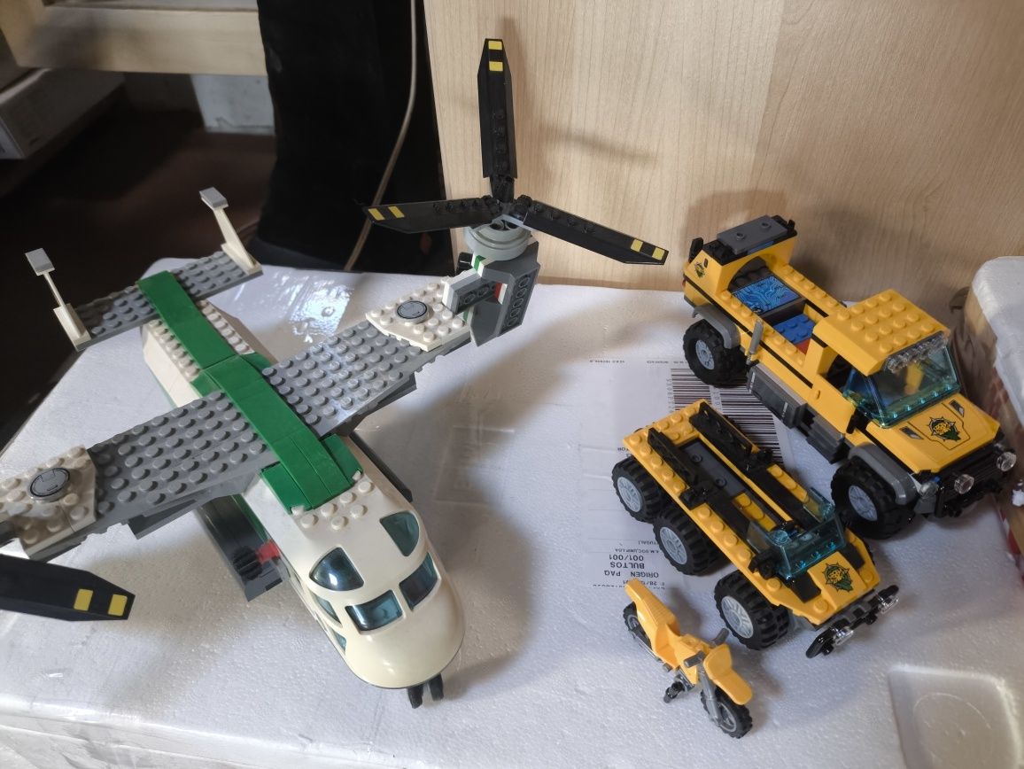 Lote de sets Lego City (9 sets)