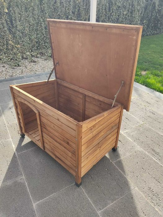 Casota de cão, em madeira