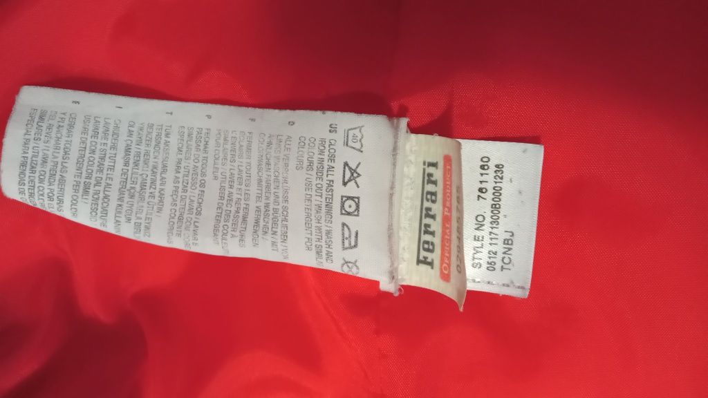 Куртка Ferrari,оригинал.