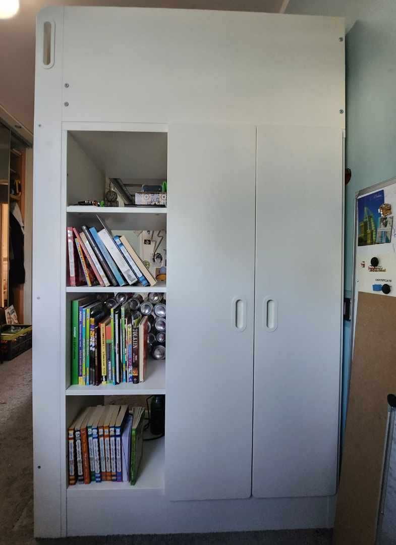 Łóżko IKEA na antresoli (Smastad)