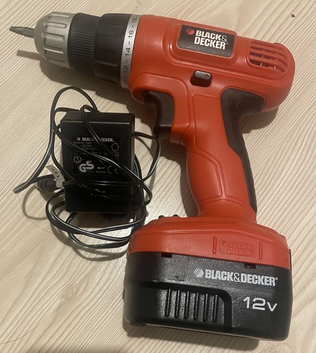 Wkrętarka Black & decker 12v. Stan bdb