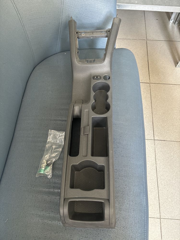 Центральная консоль Skoda Octavia A5