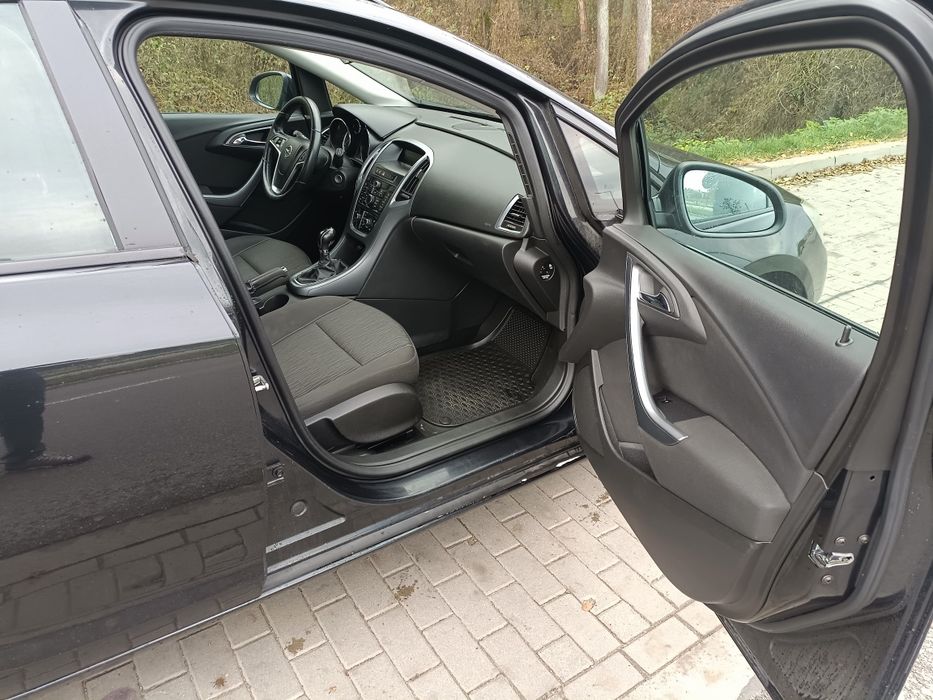 Opel astra j 1.4 120KM 2012r Benz +lpg