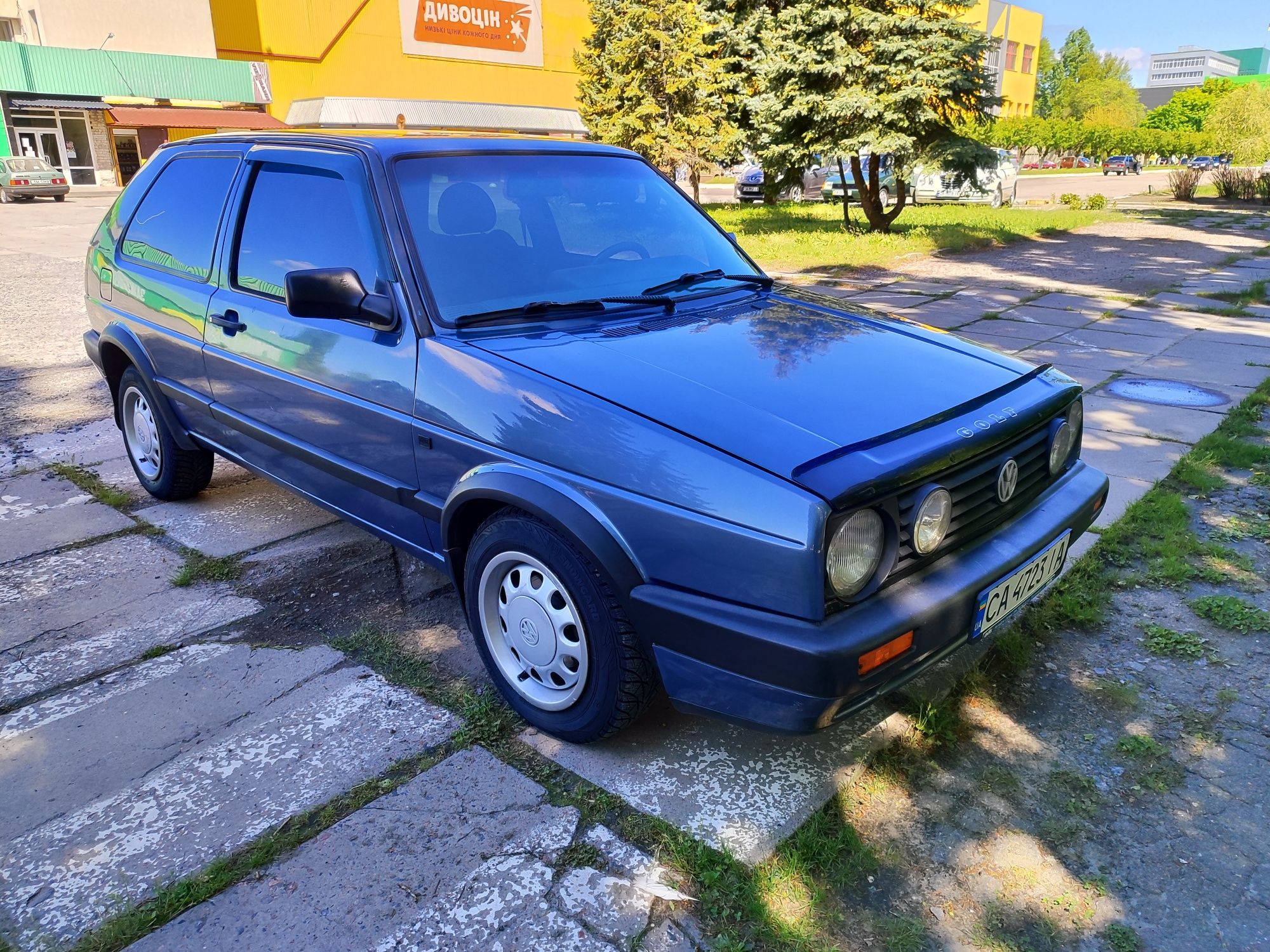 Продам Volkswagen Golf 1.6 газ бензин