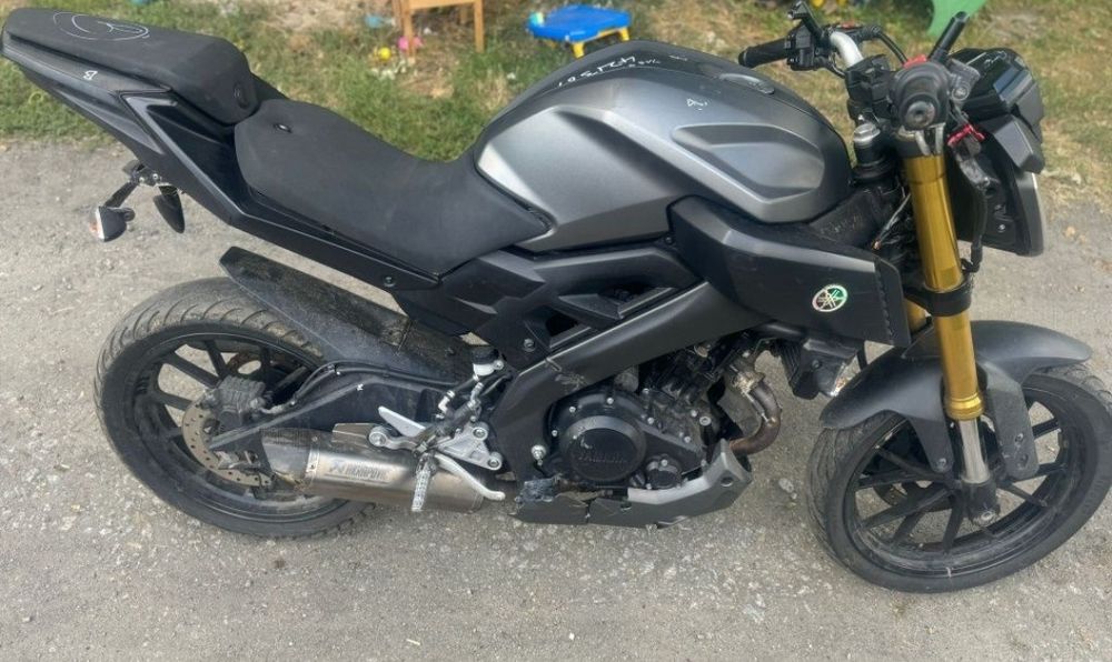Yamaha yzf r125 mt125 lagi licznik półki silnik wydech sety siedzenie