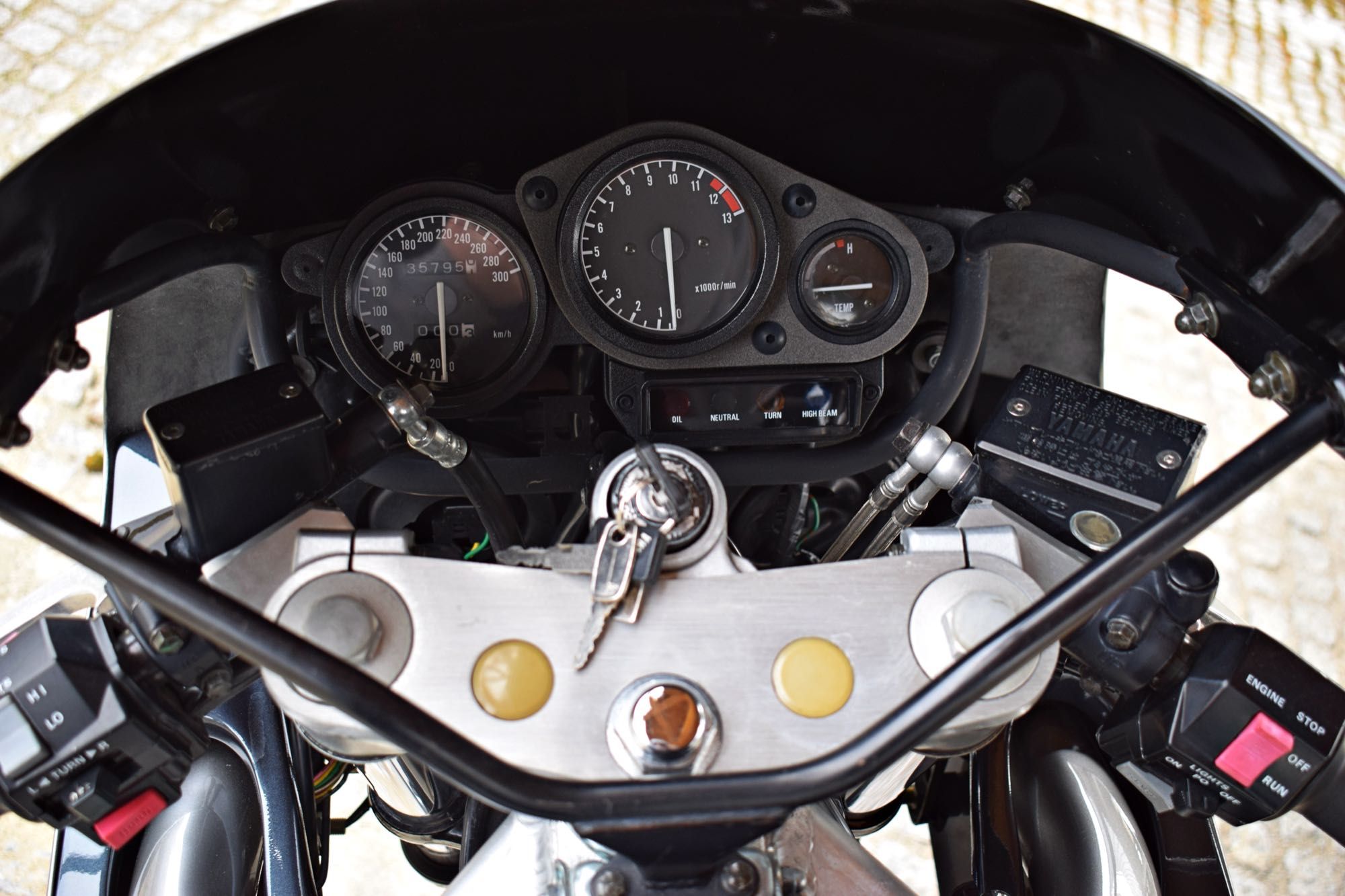 jak NOWA Yamaha FZR 1000 z Szwajcarii 89r 35795km WZOROWA Bez wkładu!