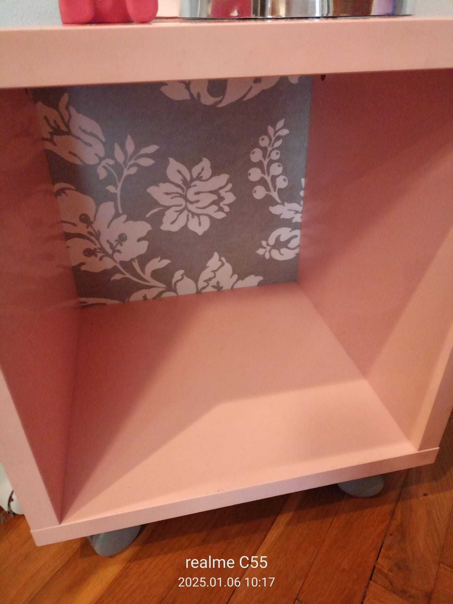 Krzesło Ikea plus szafka lustro zegar