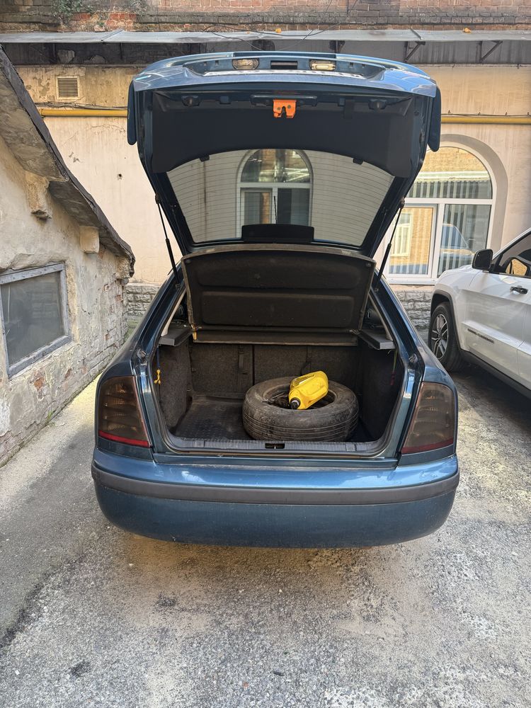 Авто skoda octavia 1.8 турбо. По ТП