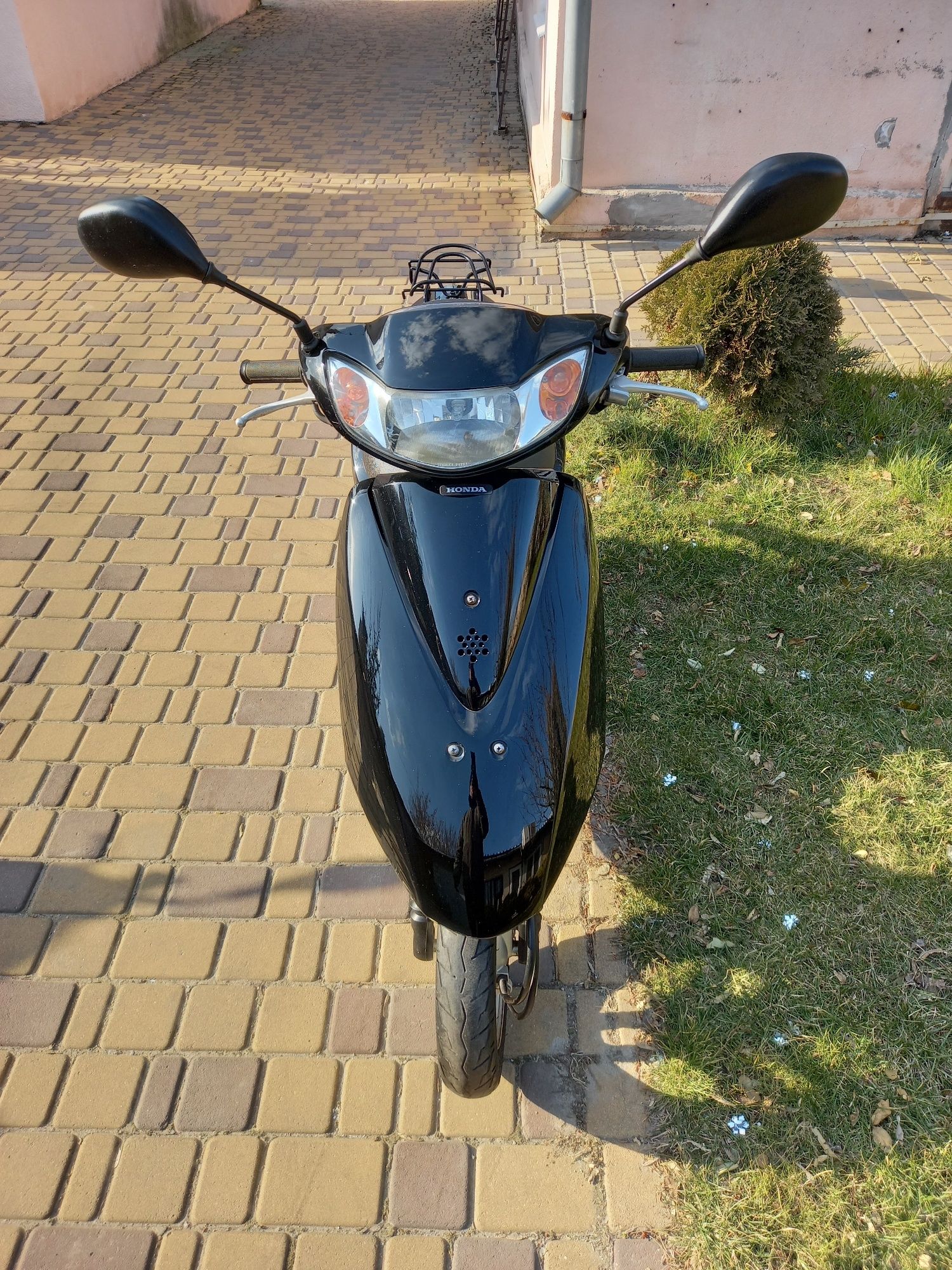 Скутер Honda DIO AF 68 контейнер