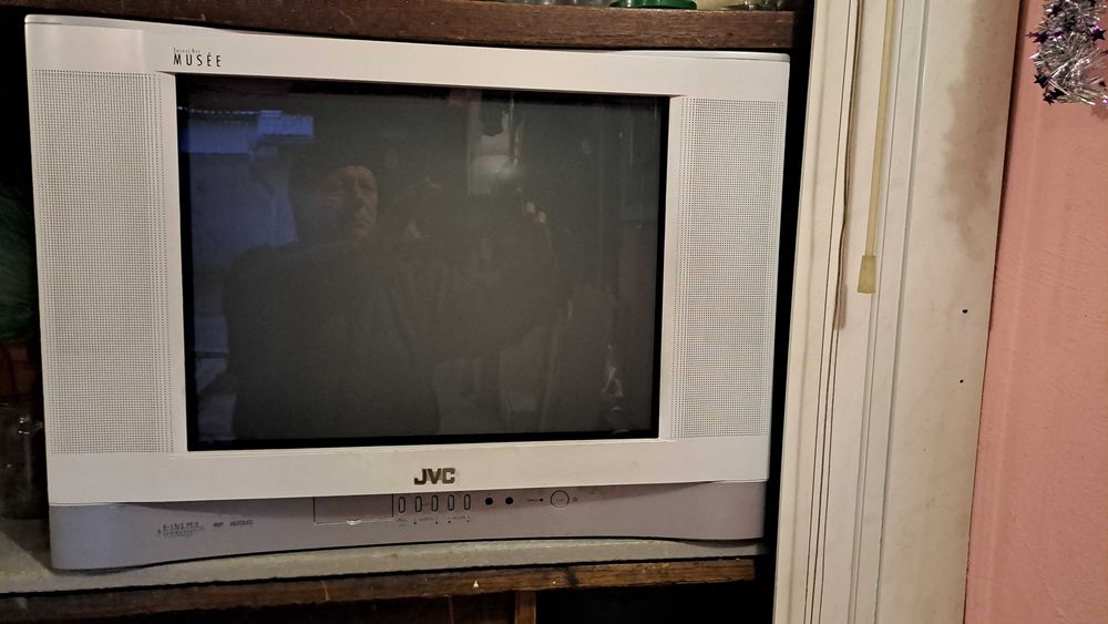 Телевізор JVC модель AV-2174VE вживаний