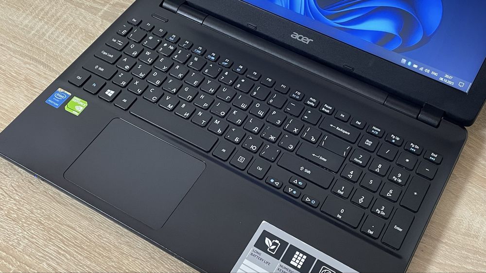 Ноутбук Acer Aspire E5-551 / Nvidia GeForce 810M / SSD / 4 год. акум