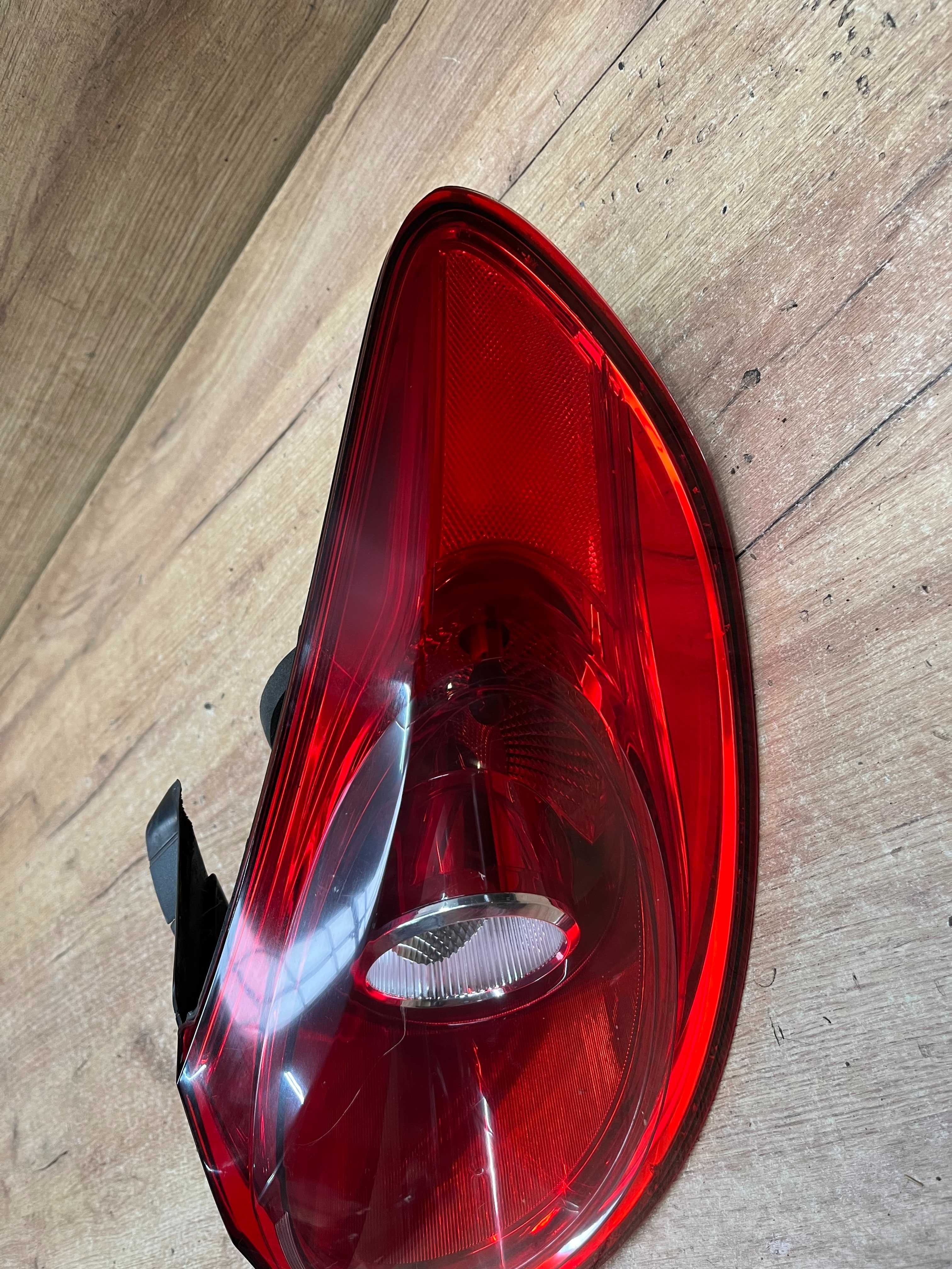 Lampa/reflektor tylny prawy Volkswagen Passat CC