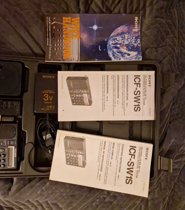 sony icf sw-1 radio kieszonkowe globalne walizka osprzęt