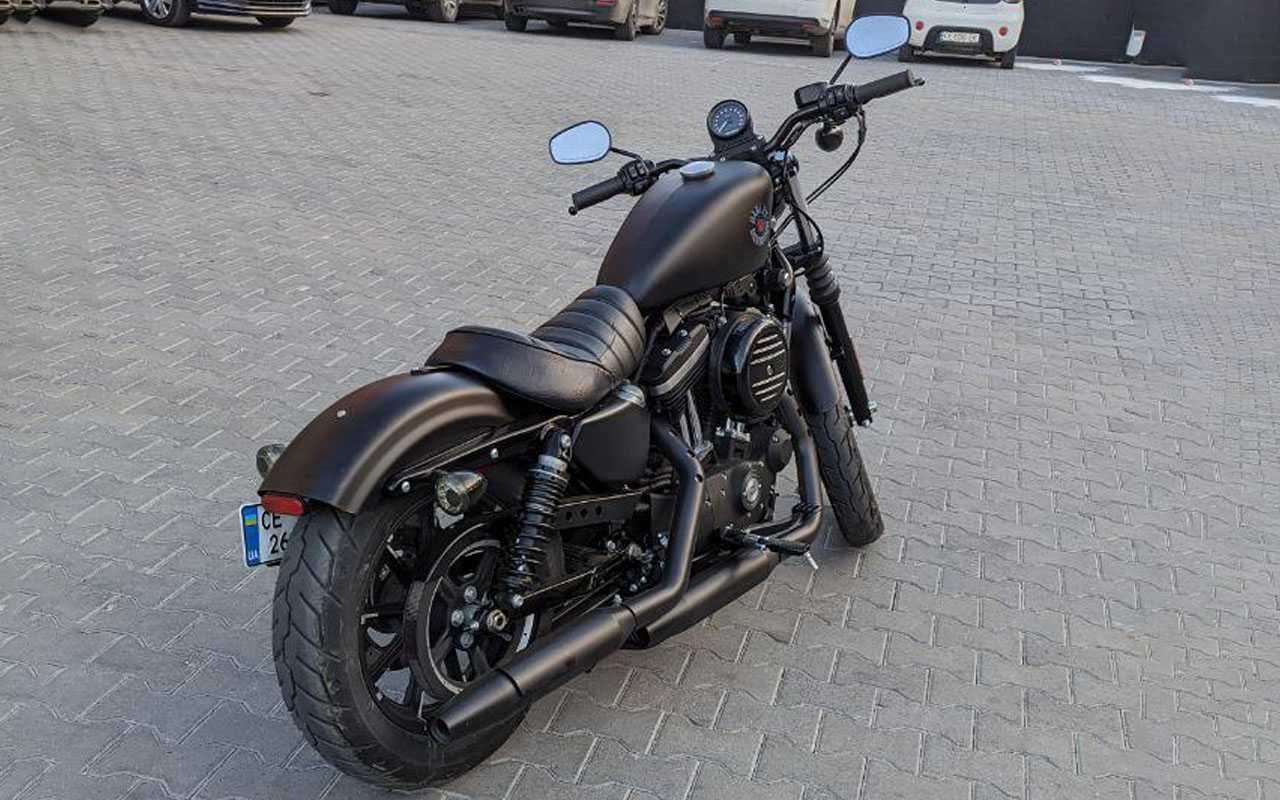 Harley Davidson Sportster Iron XL883N 2022