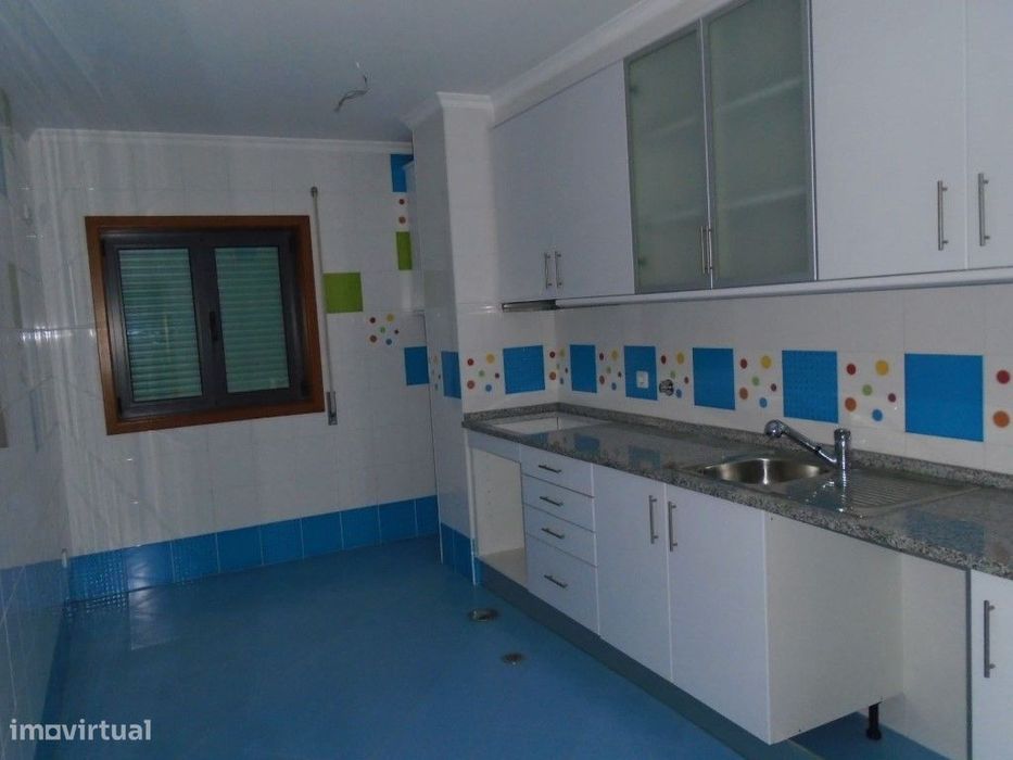 Apartamento T3 Arrendamento Aveiro > Esgueira